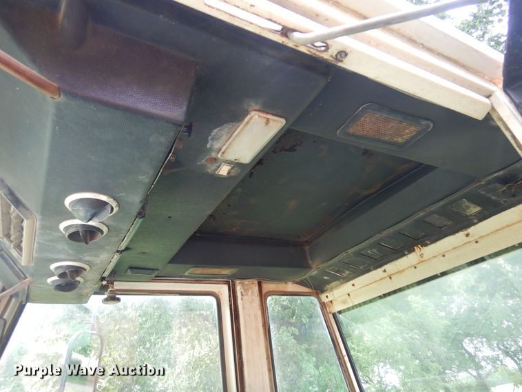 image for item DN0325 Case 2090  tractor