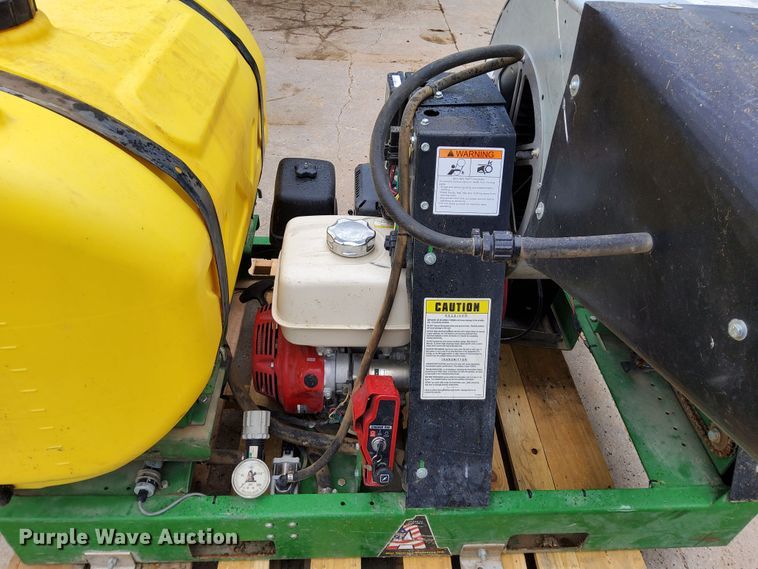 image for item DN6825 A1 Mist Sprayers URX 4-R17  livestock mister