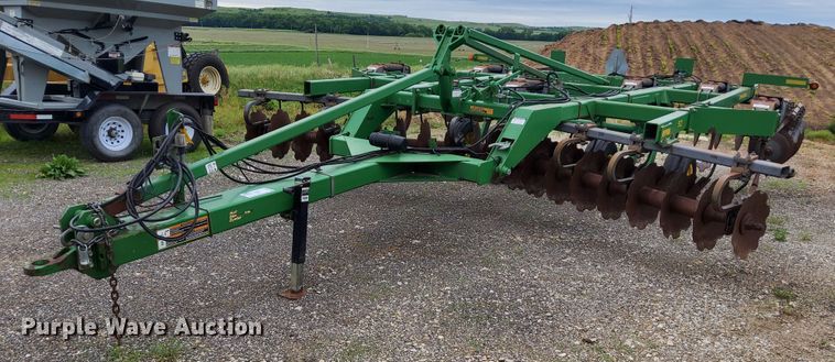 image for item DN6827 John Deere 512  disk ripper