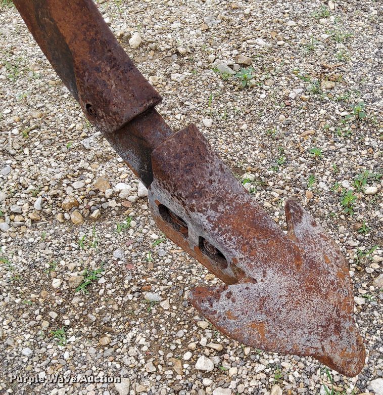 image for item DN6827 John Deere 512  disk ripper