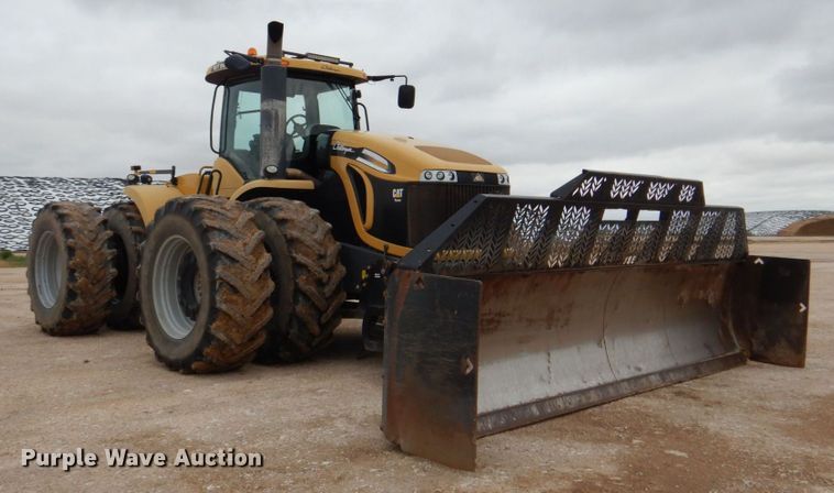 image for item DP4046 2013 Challenger MT965C  4WD tractor