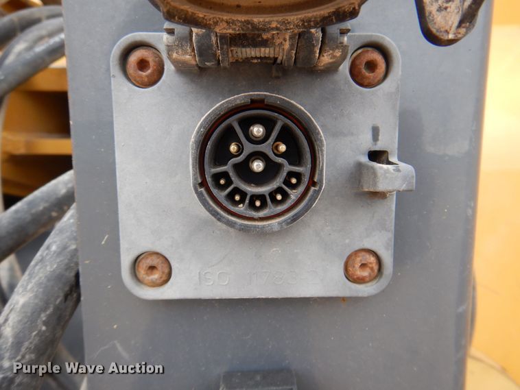 image for item DP4046 2013 Challenger MT965C  4WD tractor