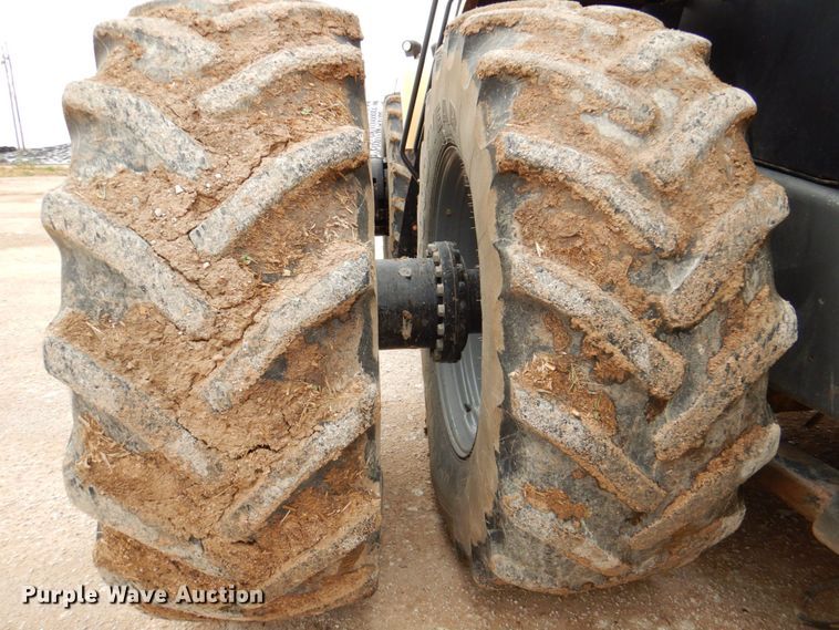 image for item DP4046 2013 Challenger MT965C  4WD tractor