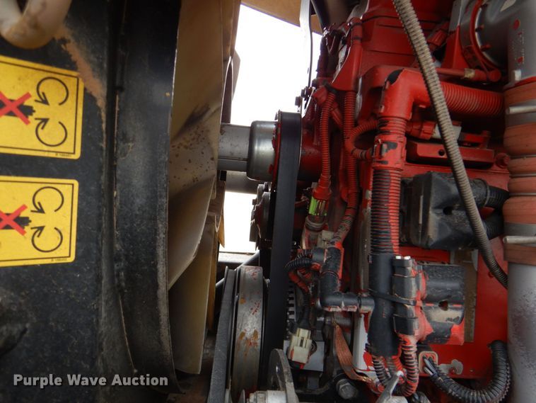 image for item DP4047 2016 MacDon M205  windrower