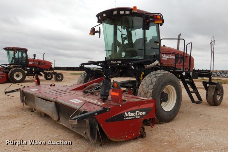 image for item DP4048 2016 MacDon M205  windrower