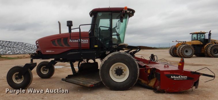 image for item DP4048 2016 MacDon M205  windrower