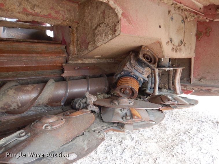 image for item DP4048 2016 MacDon M205  windrower