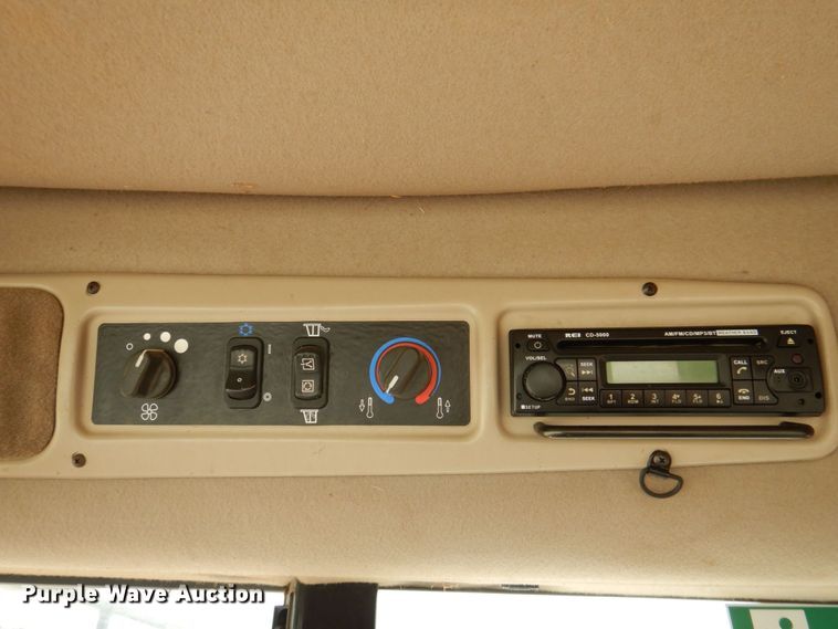 image for item DP4048 2016 MacDon M205  windrower