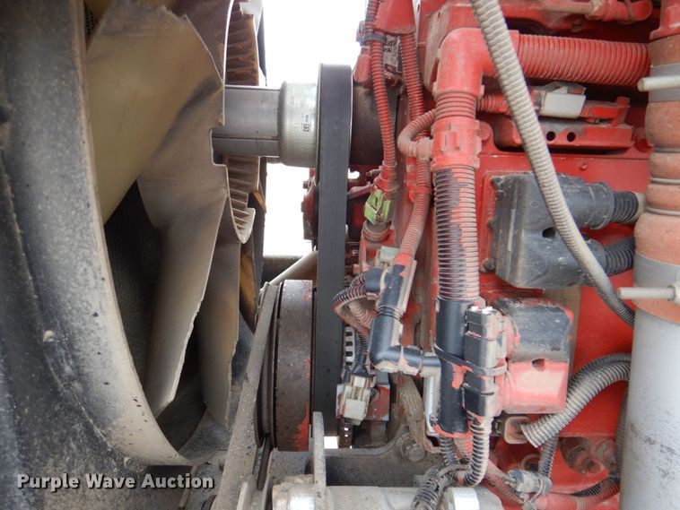 image for item DP4048 2016 MacDon M205  windrower