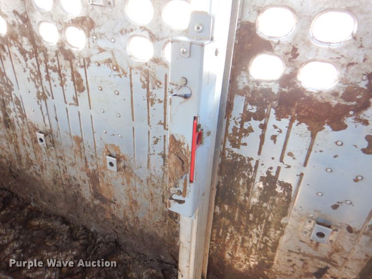 image for item DP4239 2013 Eby Ruff Neck  livestock trailer