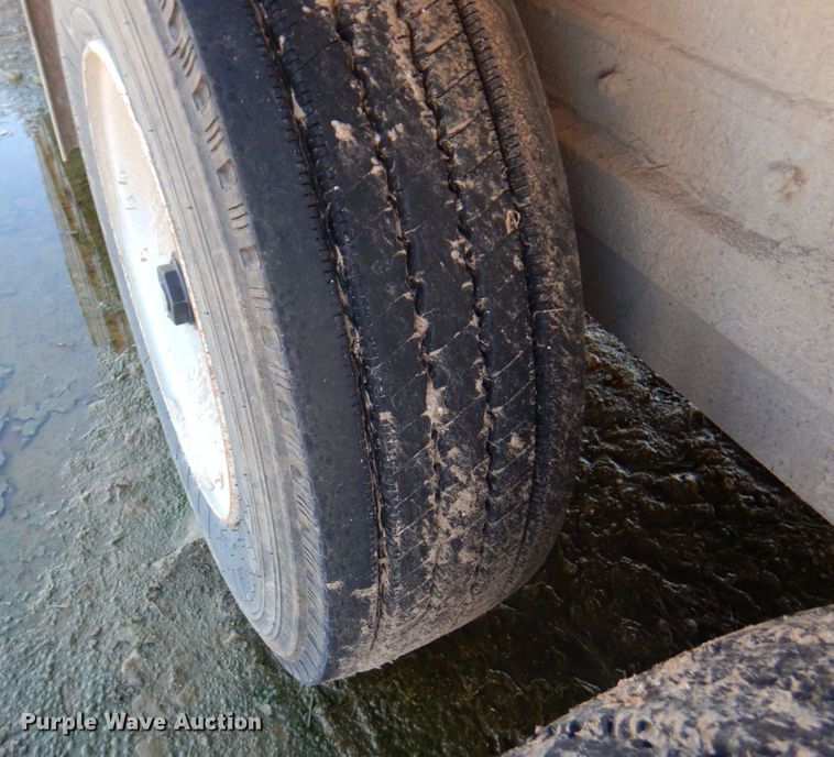 image for item DP4239 2013 Eby Ruff Neck  livestock trailer