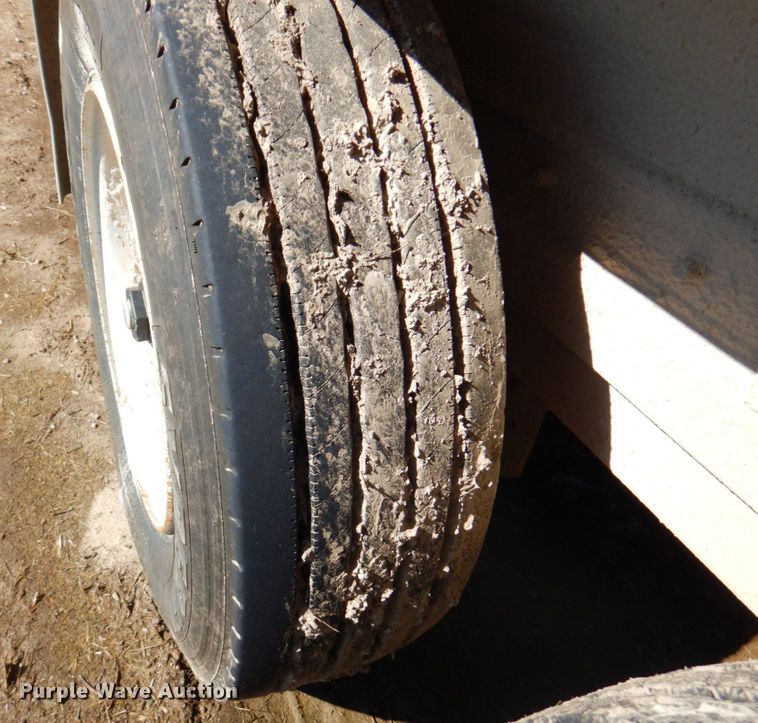 image for item DP4239 2013 Eby Ruff Neck  livestock trailer