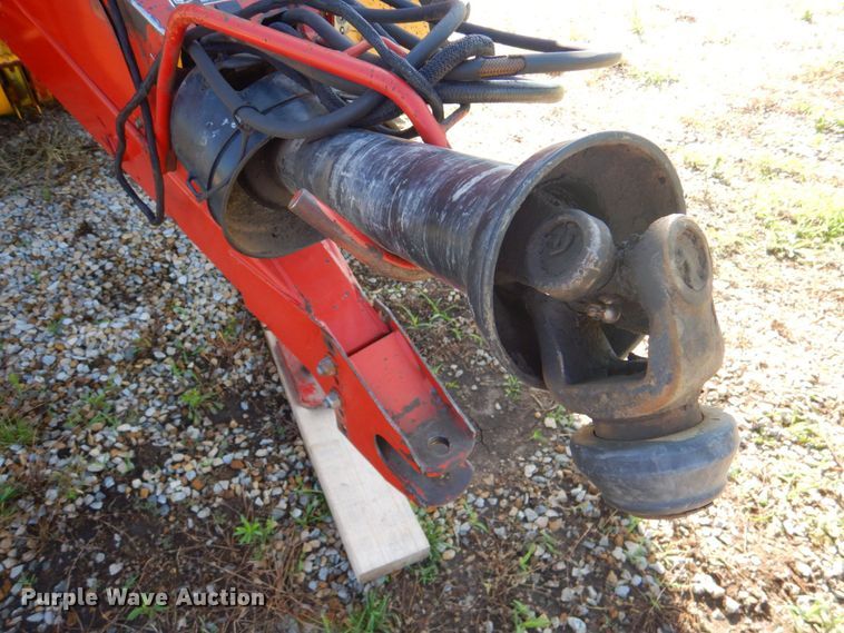 image for item DP4257 New Holland 688  round baler