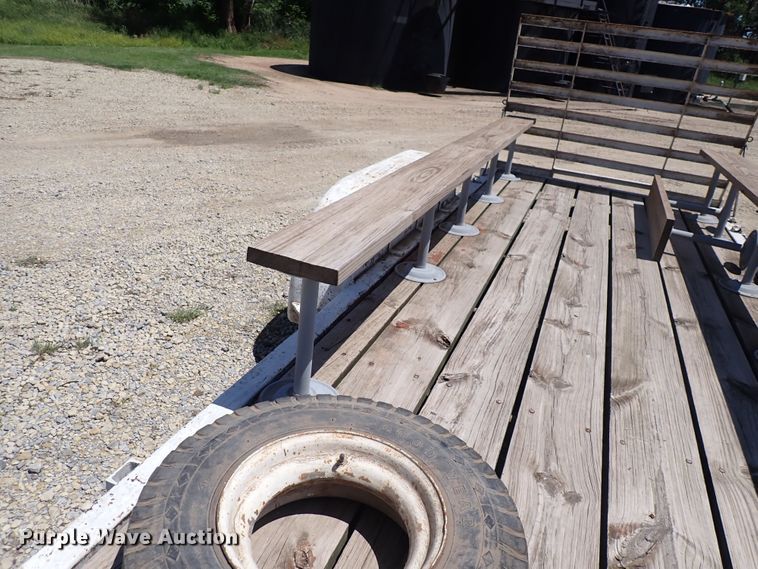 image for item DS7091 1983 Diamond C CHT  utility trailer