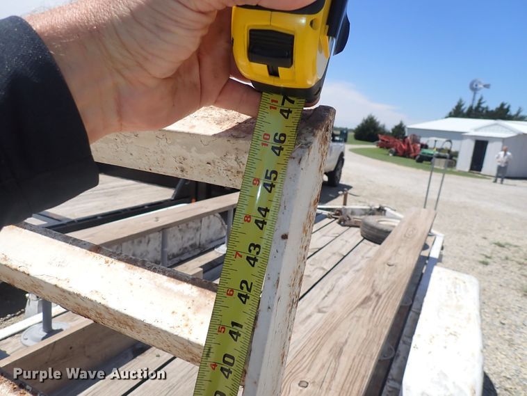 image for item DS7091 1983 Diamond C CHT  utility trailer