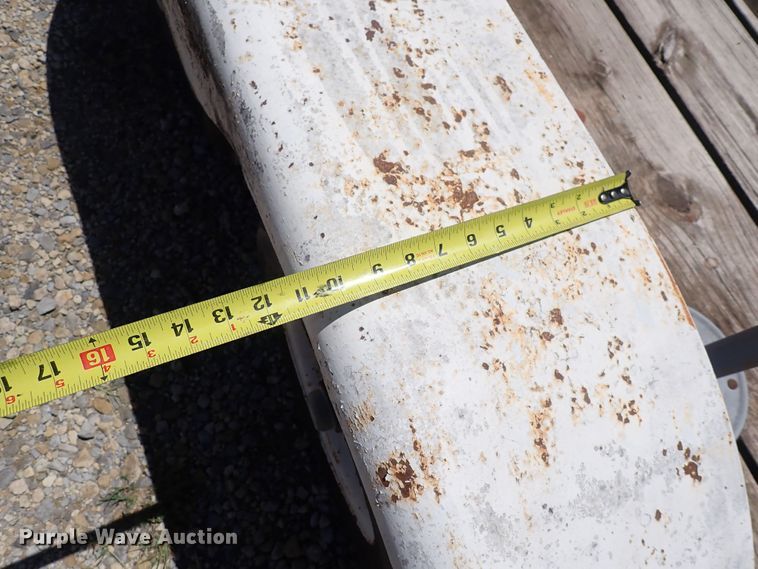 image for item DS7091 1983 Diamond C CHT  utility trailer