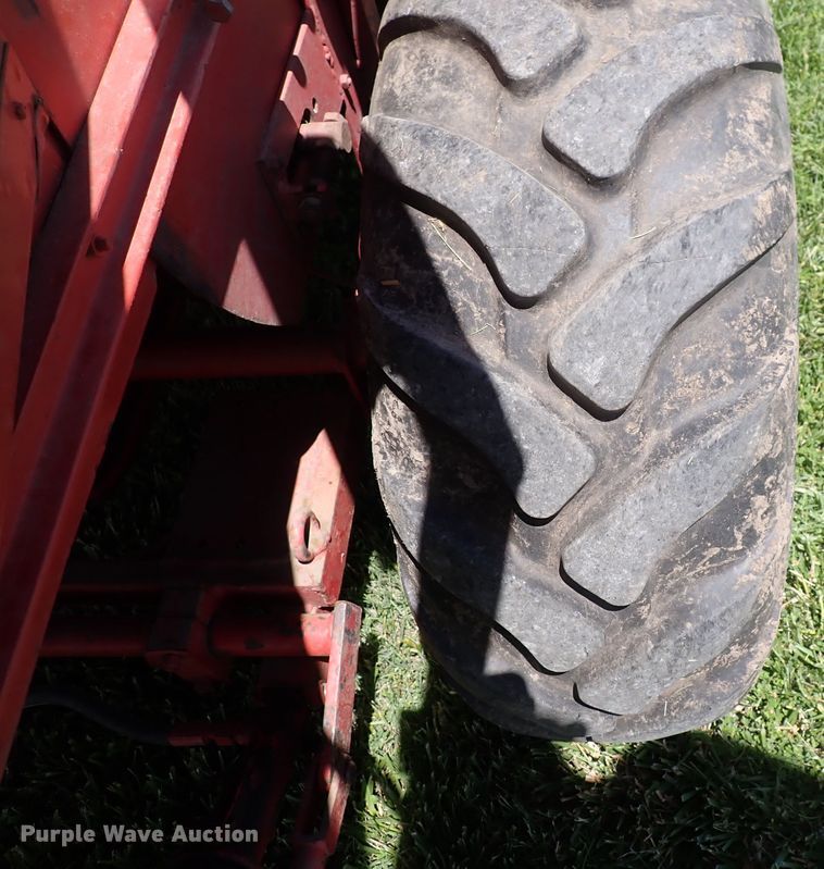 image for item DS7092 1982 Hege 125  plot combine