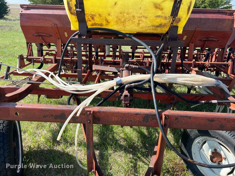 image for item DS8272 Hoe grain drill