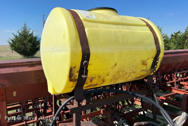 image for item DS8272 Hoe grain drill