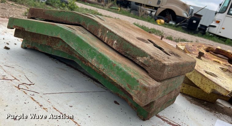 image for item DS8287 (12) tractor weights