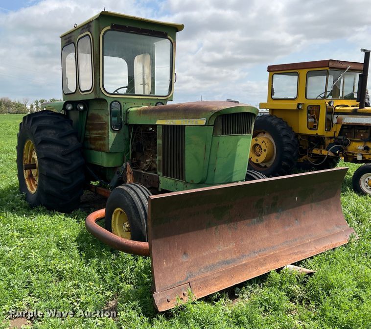 image for item DS8290 John Deere 5020  tractor
