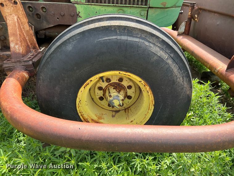 image for item DS8290 John Deere 5020  tractor