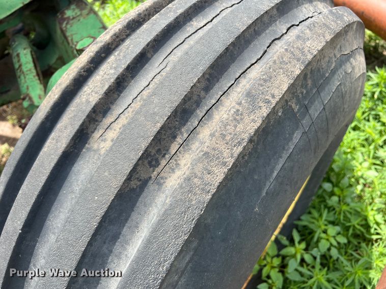 image for item DS8290 John Deere 5020  tractor