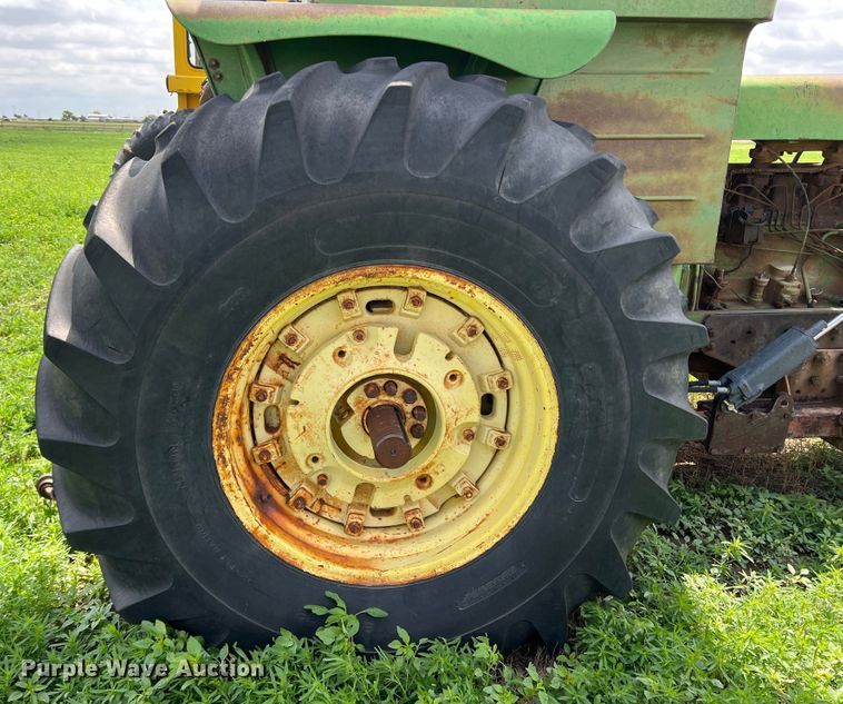 image for item DS8290 John Deere 5020  tractor