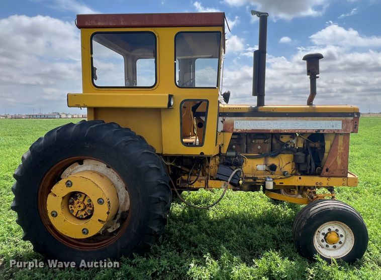 image for item DS8291 Minneapolis-Moline G1000 Vista  tractor