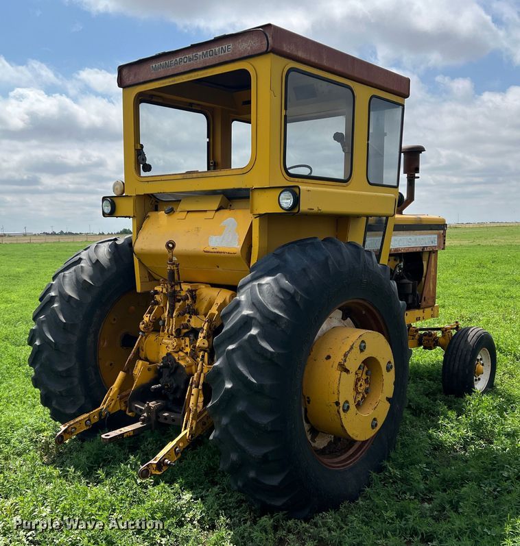 image for item DS8291 Minneapolis-Moline G1000 Vista  tractor