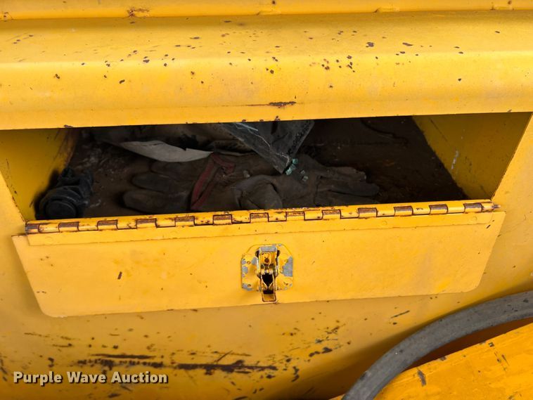 image for item DS8291 Minneapolis-Moline G1000 Vista  tractor