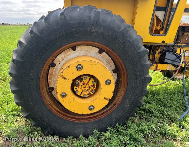 image for item DS8291 Minneapolis-Moline G1000 Vista  tractor