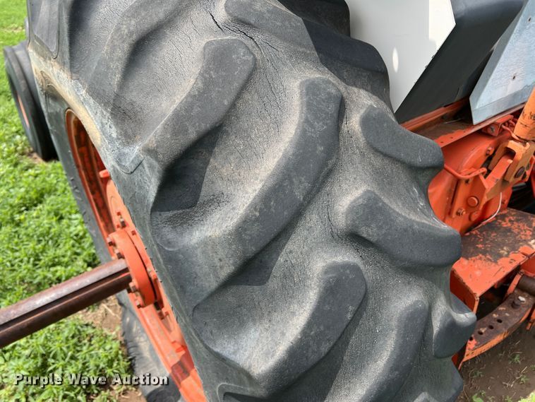 image for item DS8292 Case 1570  tractor