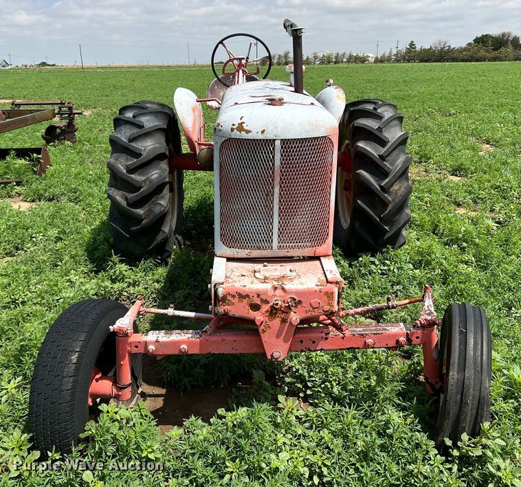 image for item DS8294 Allis-Chalmers  tractor
