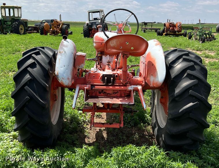 image for item DS8294 Allis-Chalmers  tractor