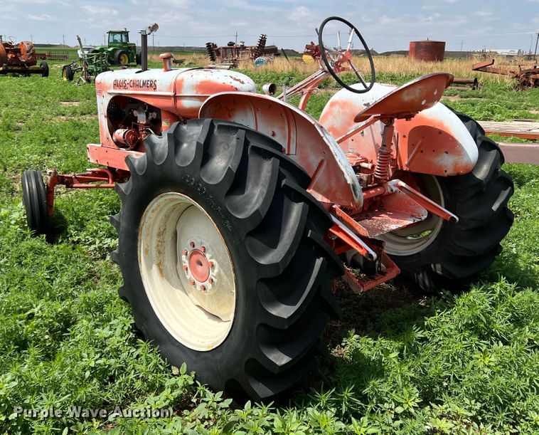 image for item DS8294 Allis-Chalmers  tractor