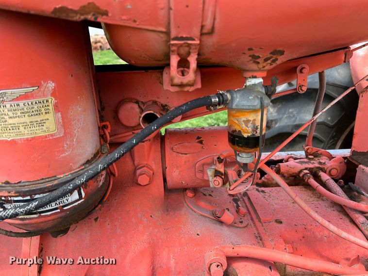 image for item DS8294 Allis-Chalmers  tractor