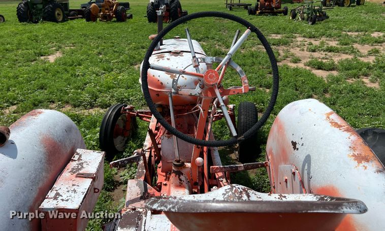 image for item DS8294 Allis-Chalmers  tractor