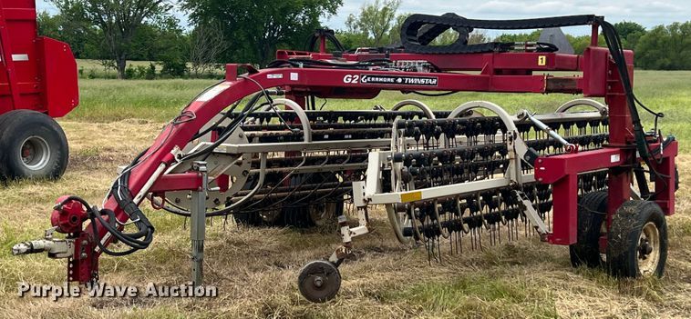 image for item HL9057 Gearmore Twinstar G2  hay rake