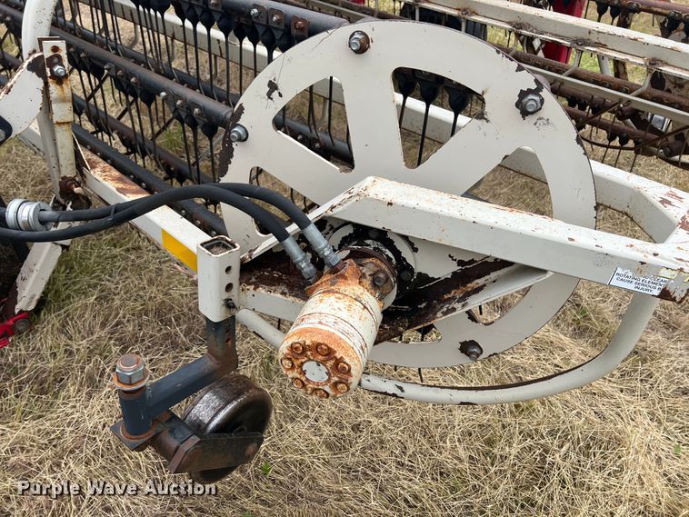 image for item HL9057 Gearmore Twinstar G2  hay rake