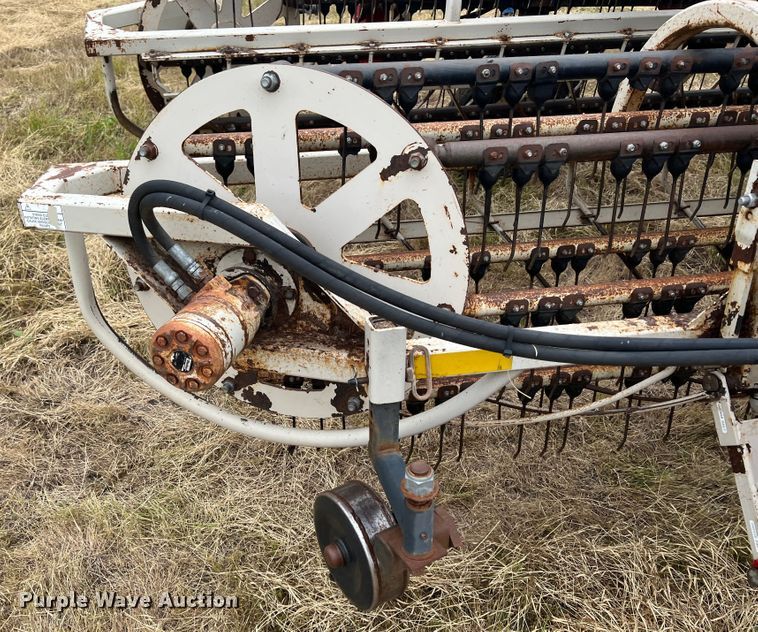 image for item HL9057 Gearmore Twinstar G2  hay rake