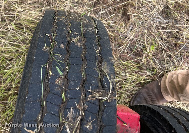 image for item HL9057 Gearmore Twinstar G2  hay rake