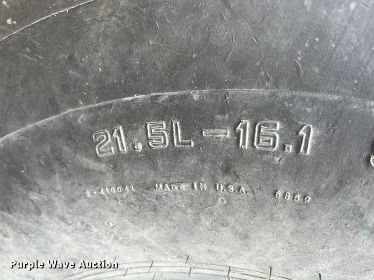 image for item HL9058 2011 Massey Ferguson 2856A  round baler