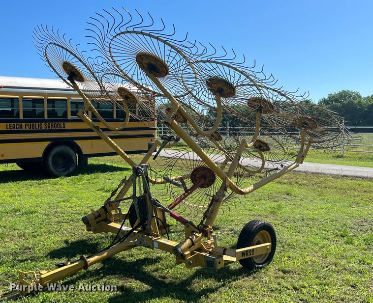 image for item HL9104 2002 Vermeer WR22  hay rake