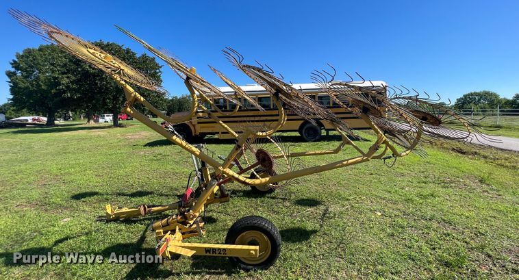 image for item HL9104 2002 Vermeer WR22  hay rake