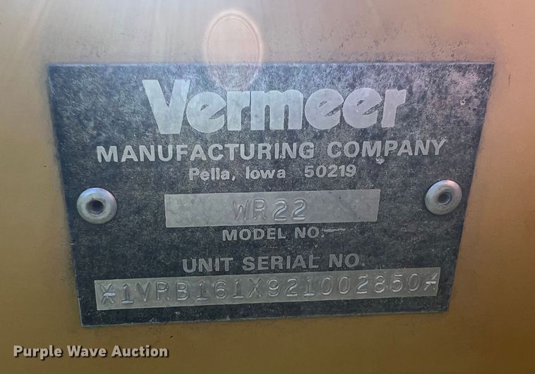 image for item HL9104 2002 Vermeer WR22  hay rake