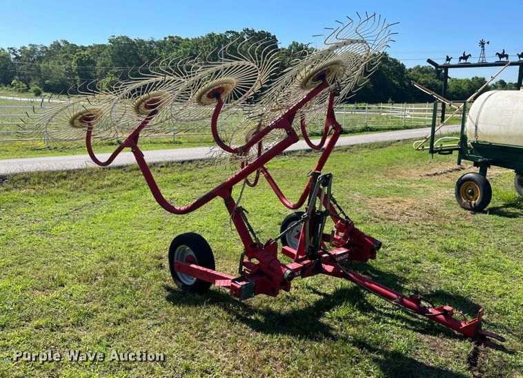 image for item HL9105 Tonutt RCS8  hay rake