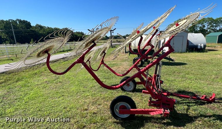 image for item HL9105 Tonutt RCS8  hay rake