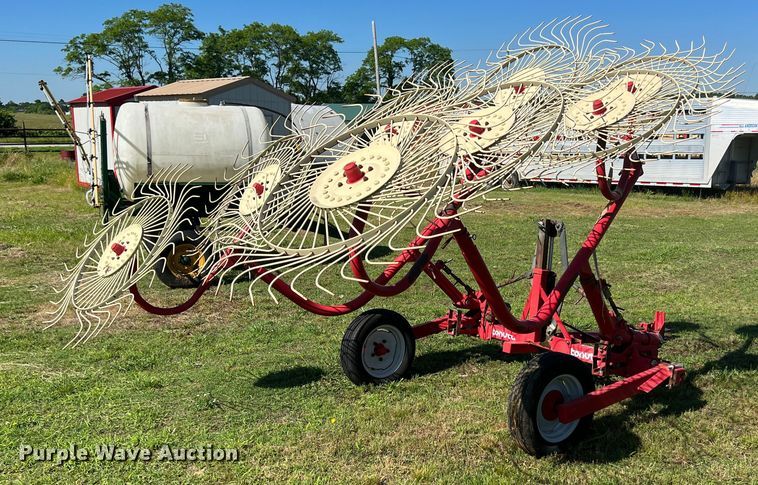 image for item HL9105 Tonutt RCS8  hay rake