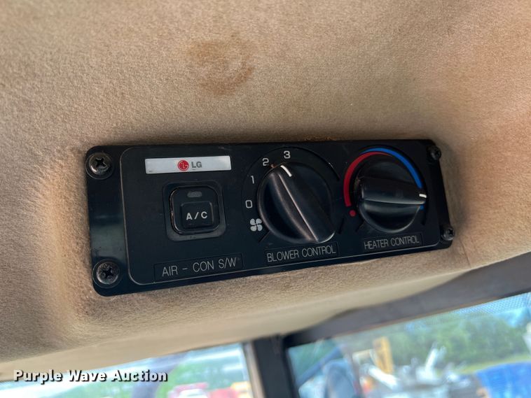 image for item KC9914 Montana 5740C  MFWD tractor